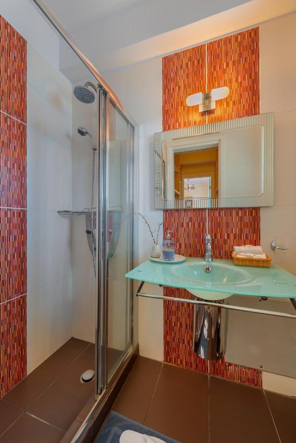 The Painters Luxurious Villa Anavyssos Buitenkant foto