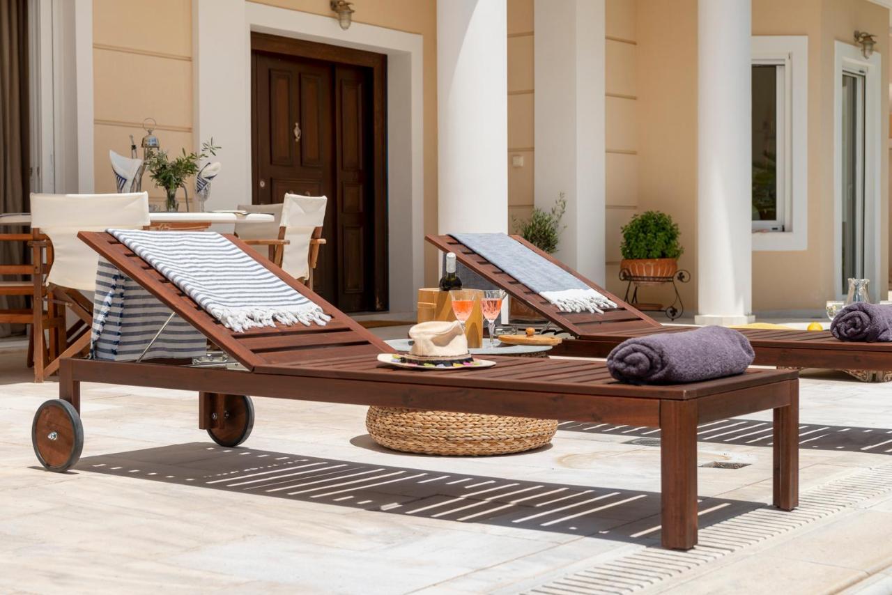 The Painters Luxurious Villa Anavyssos Buitenkant foto